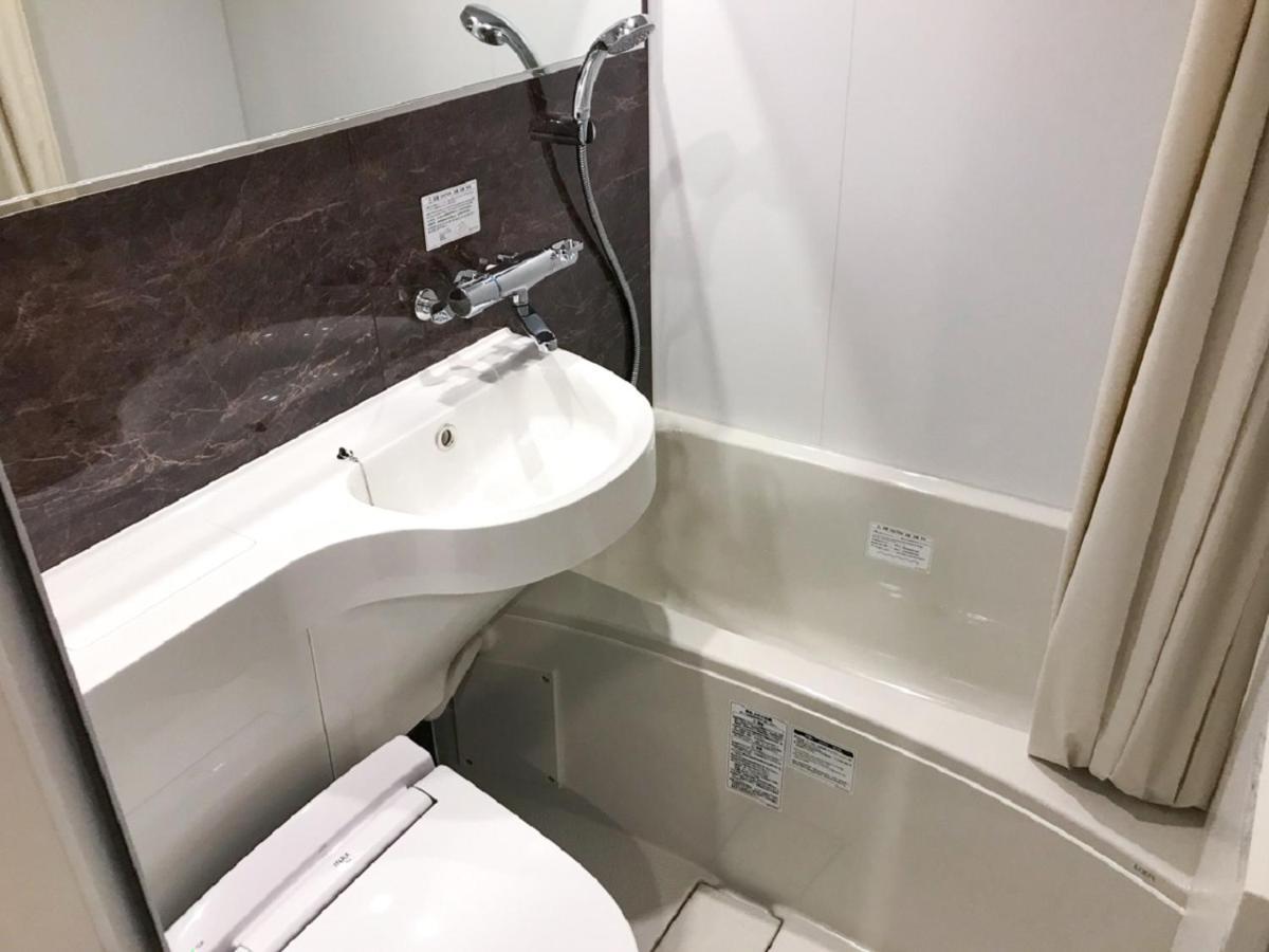 Hotel Livemax Shinyokohama Yokohama  Extérieur photo