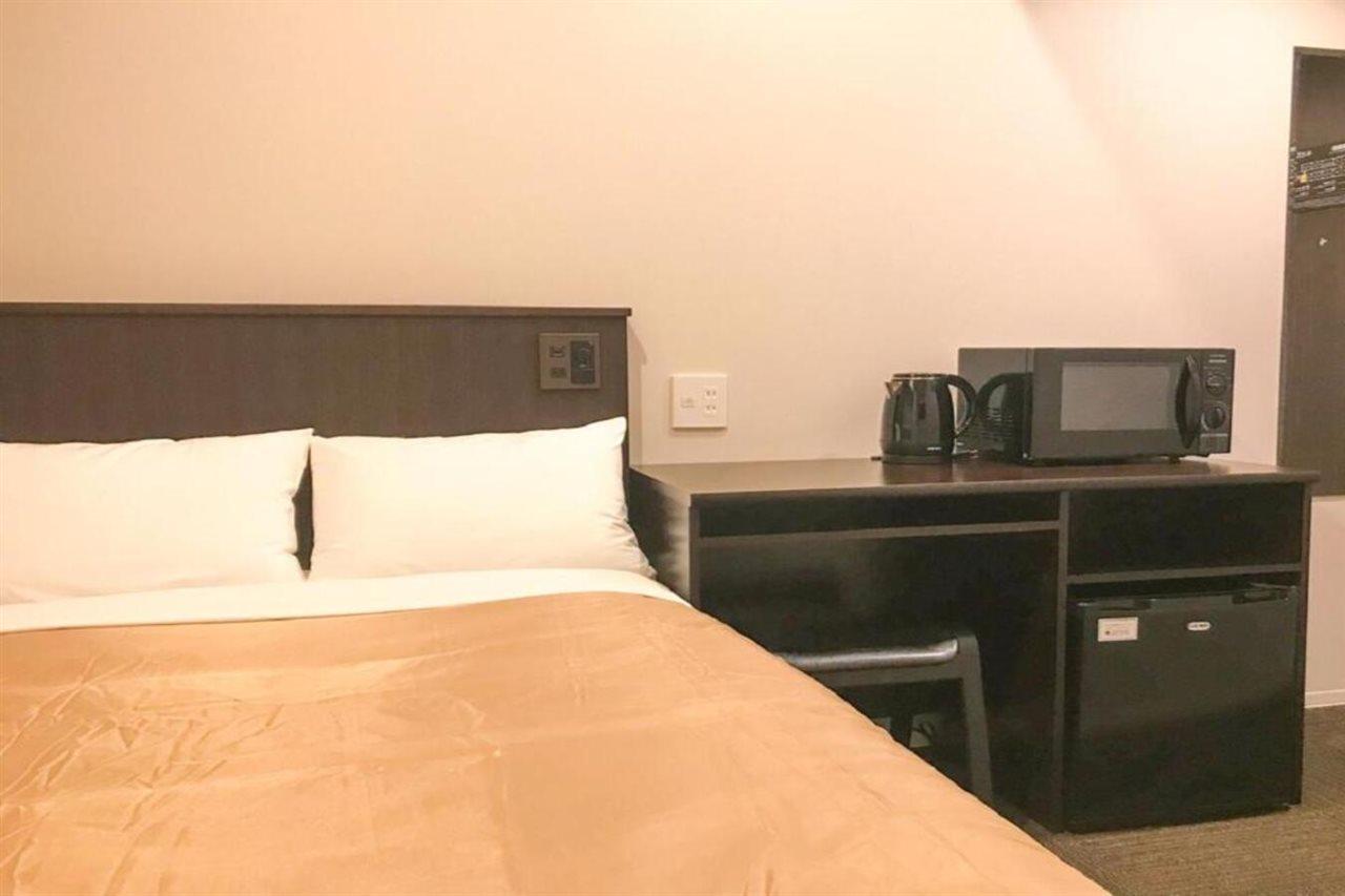 Hotel Livemax Shinyokohama Yokohama  Extérieur photo