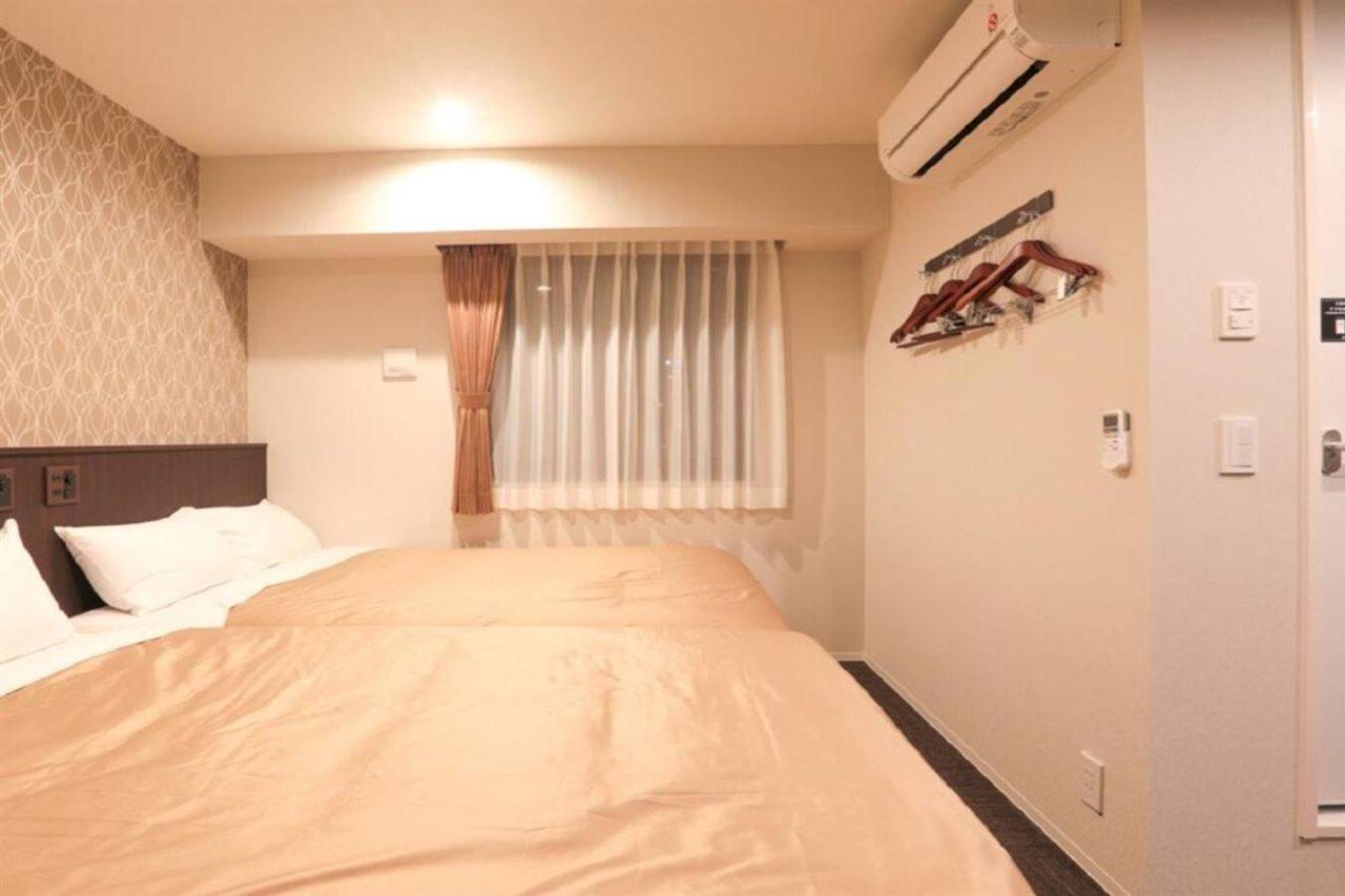 Hotel Livemax Shinyokohama Yokohama  Extérieur photo