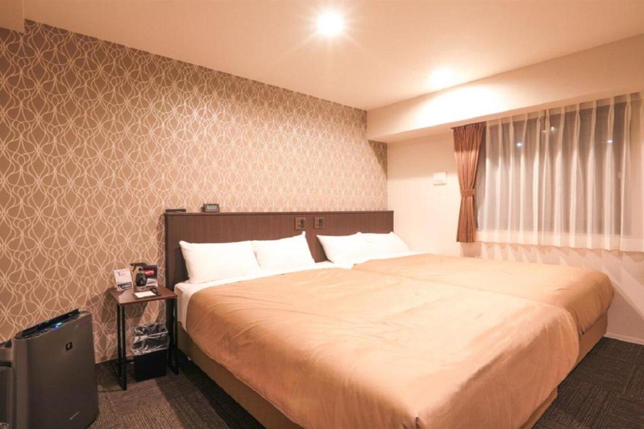 Hotel Livemax Shinyokohama Yokohama  Extérieur photo